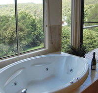 Ravensbourne Escape Kookaburra Kottage - Kempsey Accommodation