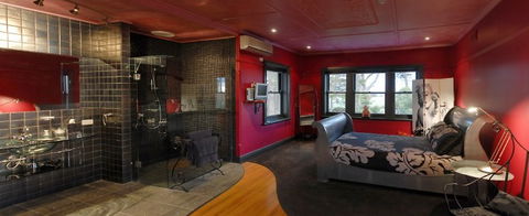 Oakdene Vineyards Guesthouse - Kempsey Accommodation 0