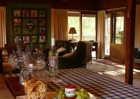 The Burrow At Wombat Bend Bed And Breakfast - Kempsey Accommodation 2