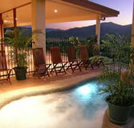 The Summit Rainforest Retreat - Kempsey Accommodation