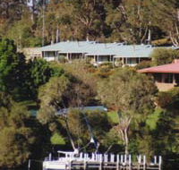 Gipsy Point Luxury Lakeside Apartments - Kempsey Accommodation