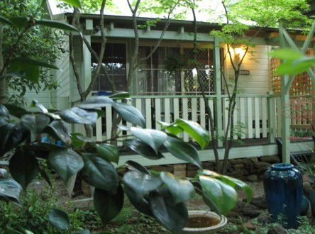 Harrow Cottages - Kempsey Accommodation 4