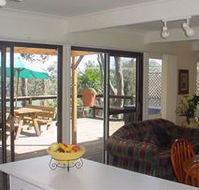 Lakeview Cottage - Kempsey Accommodation