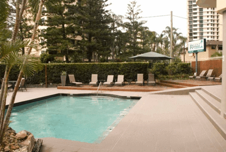 The Regent Holiday Apartments - Kempsey Accommodation