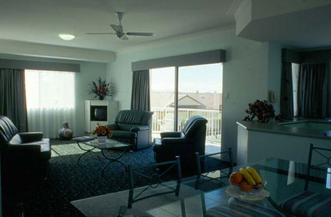 Runaway Bay Motor Inn - Kempsey Accommodation 4