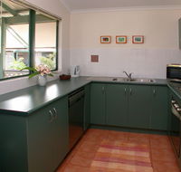 Cocos Beach Bungalows - Kempsey Accommodation