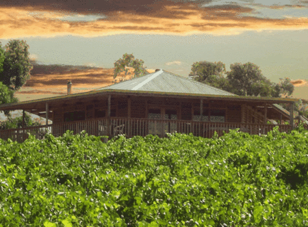 Mclaren Ridge Log Cabins - Kempsey Accommodation