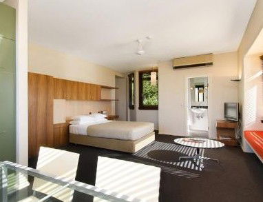 Regents Court - Kempsey Accommodation 2