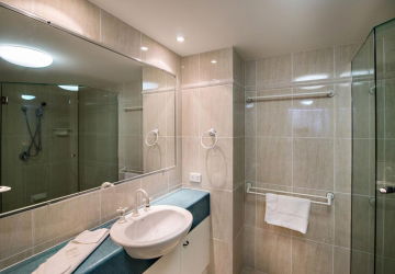 Kingsrow Holiday Apartments - Kempsey Accommodation 4