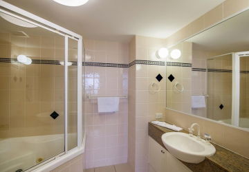 Kingsrow Holiday Apartments - Kempsey Accommodation 11