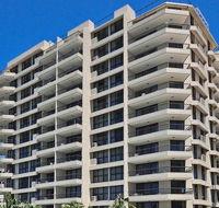 Clubb Coolum Beach - Kempsey Accommodation