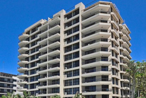 Clubb Coolum Beach - Kempsey Accommodation 0