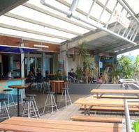 Beachfront Hotel - Kempsey Accommodation