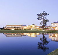 The Crowne Plaza Hotel - Kempsey Accommodation