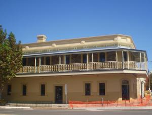 The British Hotel - Kempsey Accommodation 0