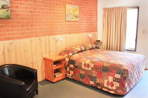 Catalina Motel Lake Macquarie - Kempsey Accommodation 1