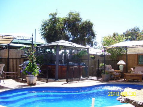 Tara Spa Apartments - Kempsey Accommodation 0