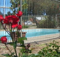 Motel Menere's