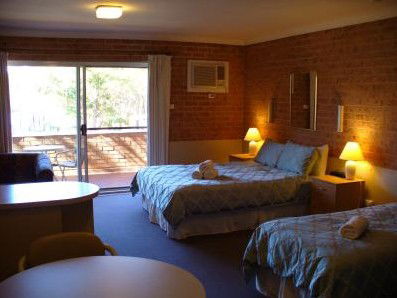 Huskisson Beach Motel - Kempsey Accommodation 1