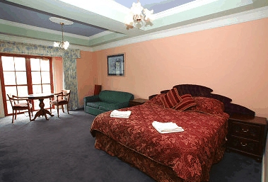 Hatchers Manor - Kempsey Accommodation
