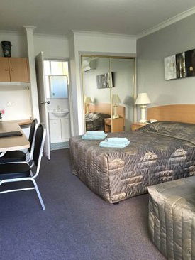 White Manor Motel - Kempsey Accommodation 4