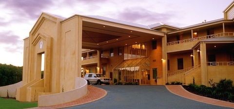 Abbey Beach Resort - Kempsey Accommodation 3