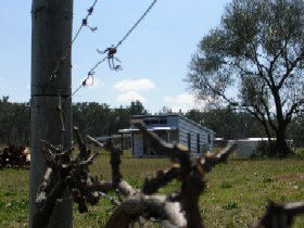 Ridgemill Escape - Cabins In The Vineyard - Kempsey Accommodation 0