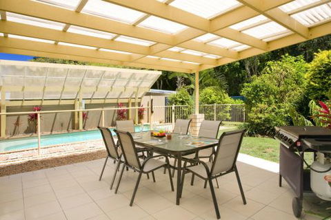 Sunshine Coast Escape - Kempsey Accommodation 3