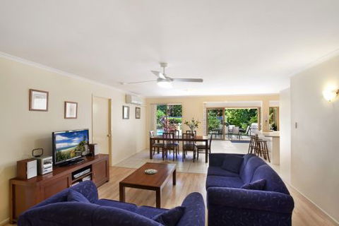 Sunshine Coast Escape - Kempsey Accommodation 4