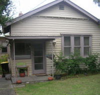 Peartree Cottage - Kempsey Accommodation