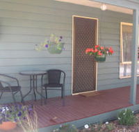 Waterfall Cottage - Kempsey Accommodation