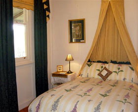 Morvern Valley Guest Houses - Kempsey Accommodation 0