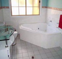 Blackheath Bungalow - Kempsey Accommodation