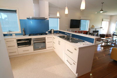 Bridport Holiday Rental - Kempsey Accommodation 1