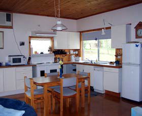 Gloucester Art House - Kempsey Accommodation 0