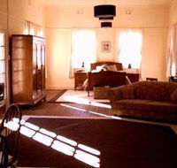 Old Parkes Convent - Kempsey Accommodation