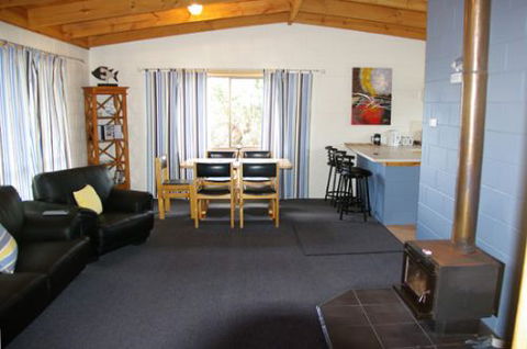 Beachcomber - Kempsey Accommodation 4