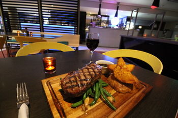 Ibis Newcastle - Kempsey Accommodation 9