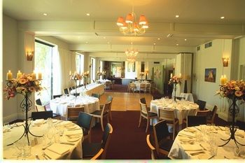 Best Western Plus The Tudor-Box Hill - Kempsey Accommodation 3