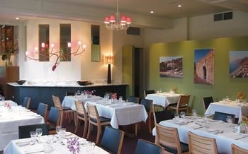 Best Western Plus The Tudor-Box Hill - Kempsey Accommodation 28
