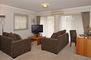 Ringwood Royale - Kempsey Accommodation 2