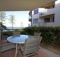 Beach Retreat Coolum - Kempsey Accommodation