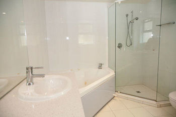The Emerald Resort Noosa - Kempsey Accommodation 3
