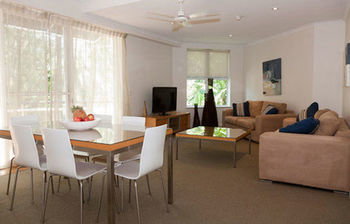 The Emerald Resort Noosa - Kempsey Accommodation 16