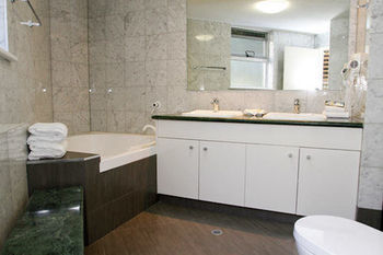 The Emerald Resort Noosa - Kempsey Accommodation 34