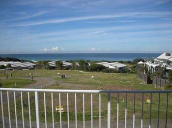 Caves Beachside Hotel - Kempsey Accommodation 29
