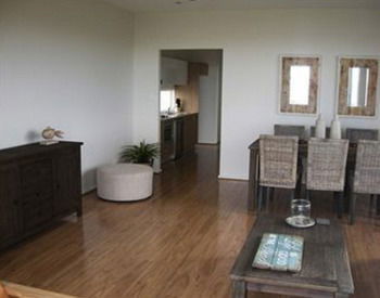 Caves Beachside Hotel - Kempsey Accommodation 44