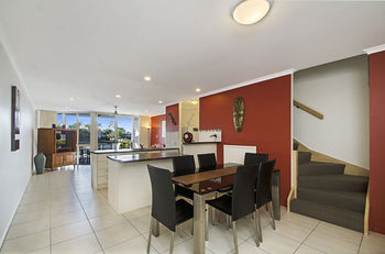 Portside Noosa Waters - Kempsey Accommodation 0
