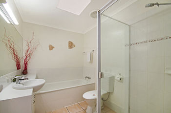 Portside Noosa Waters - Kempsey Accommodation 1