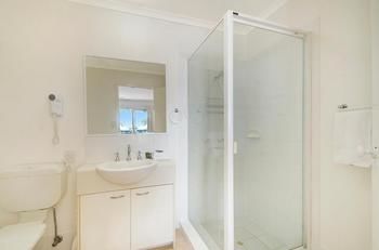 Portside Noosa Waters - Kempsey Accommodation 22